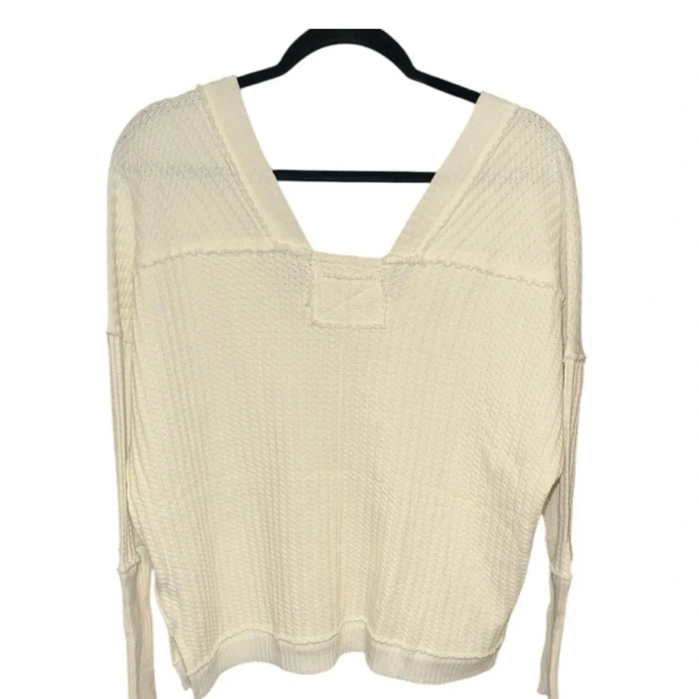 We The Free New Magic Thermal Top - NWOT - Picture 5 of 6